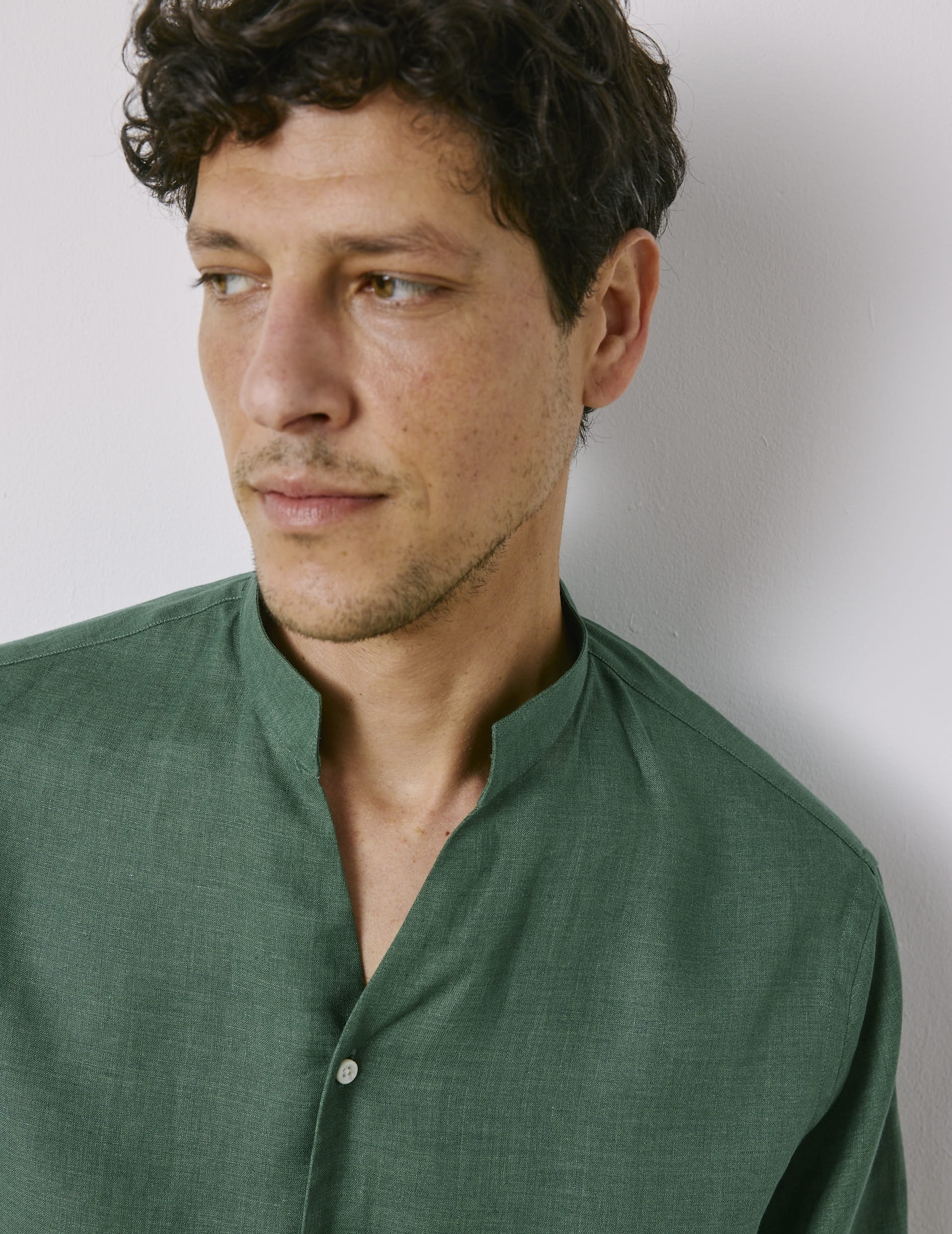 Chemise Carl en lin vert - Image 3