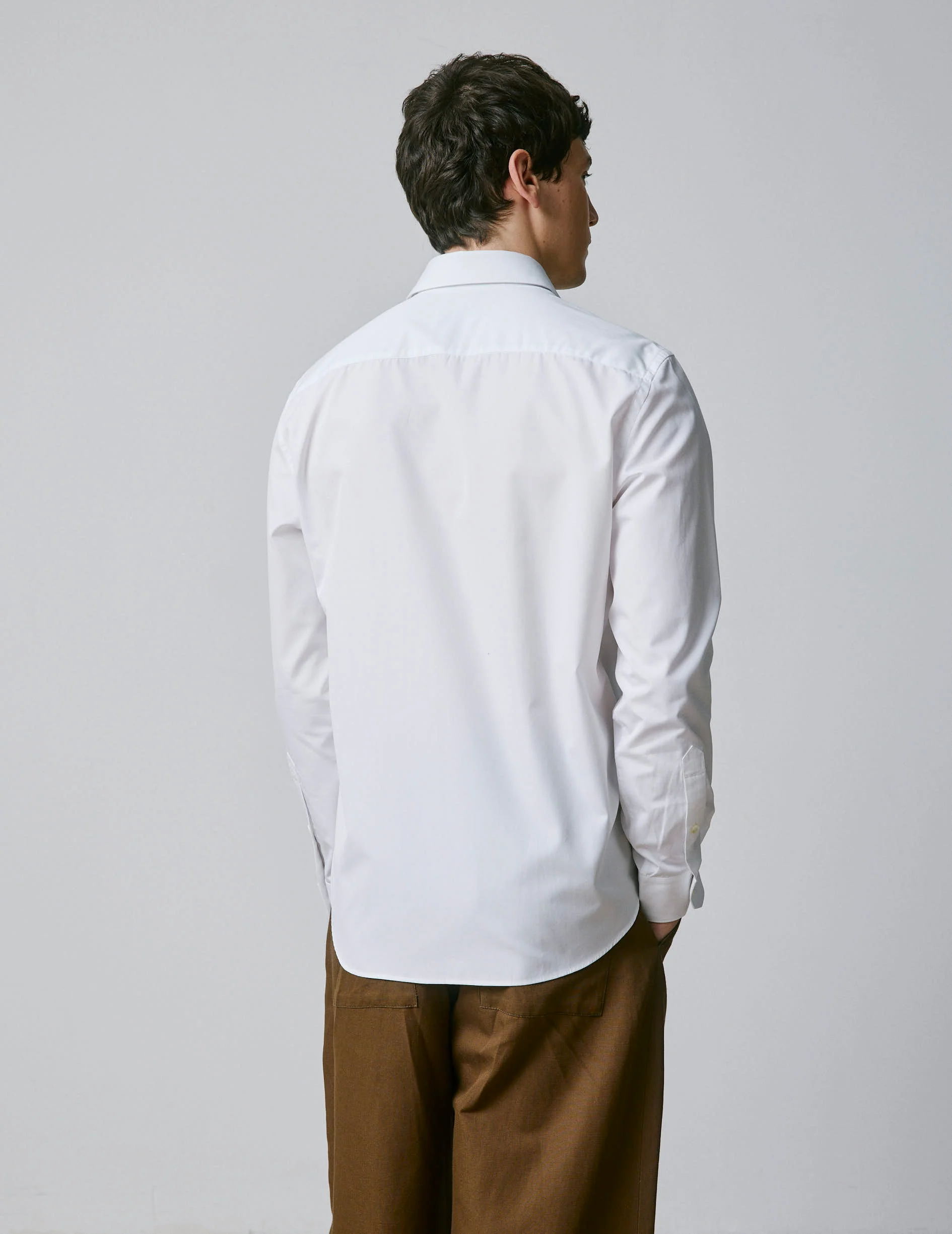 Chemise semi-ajustée blanche - Image 4