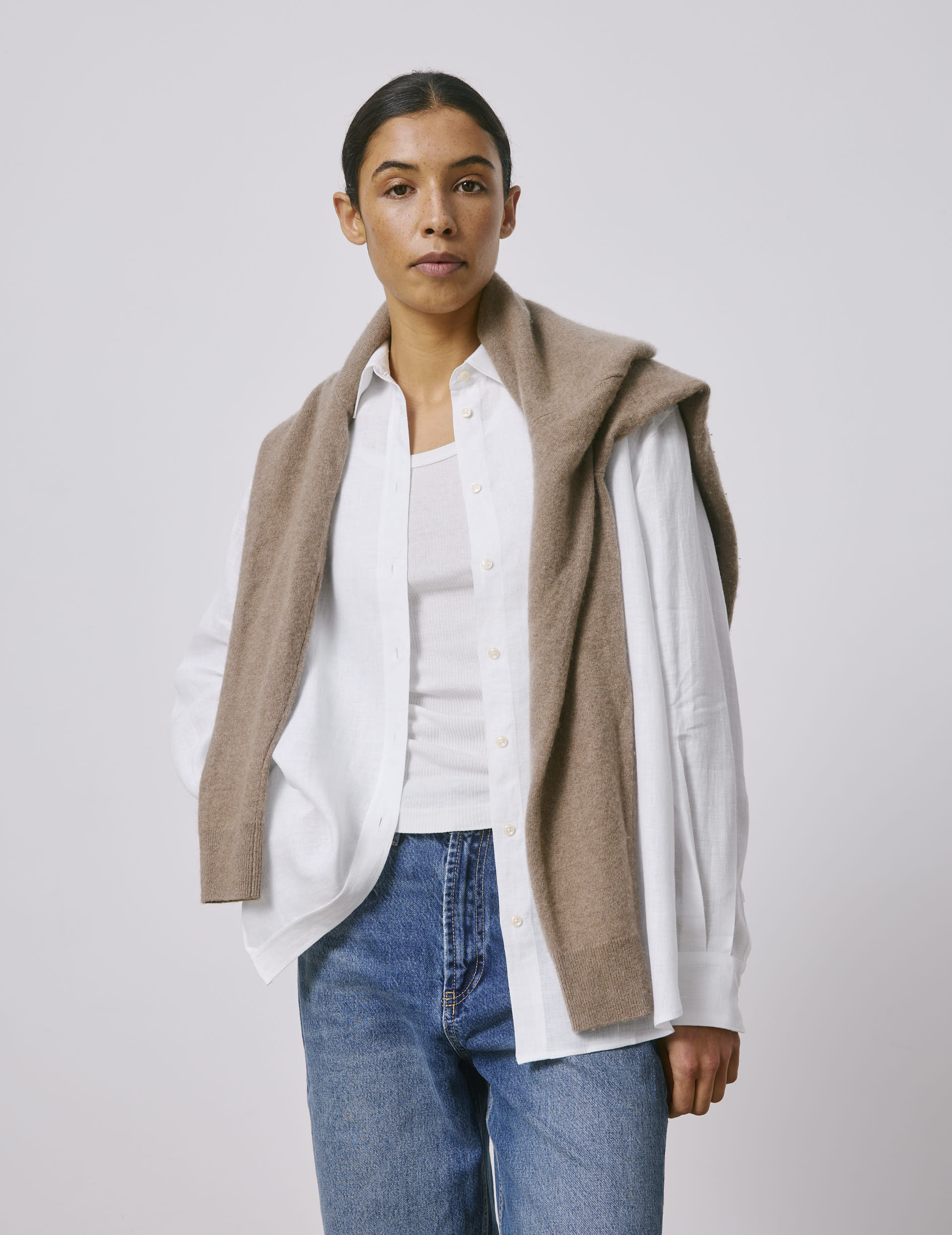 Chemise oversize Delina en lin blanc - Image 4