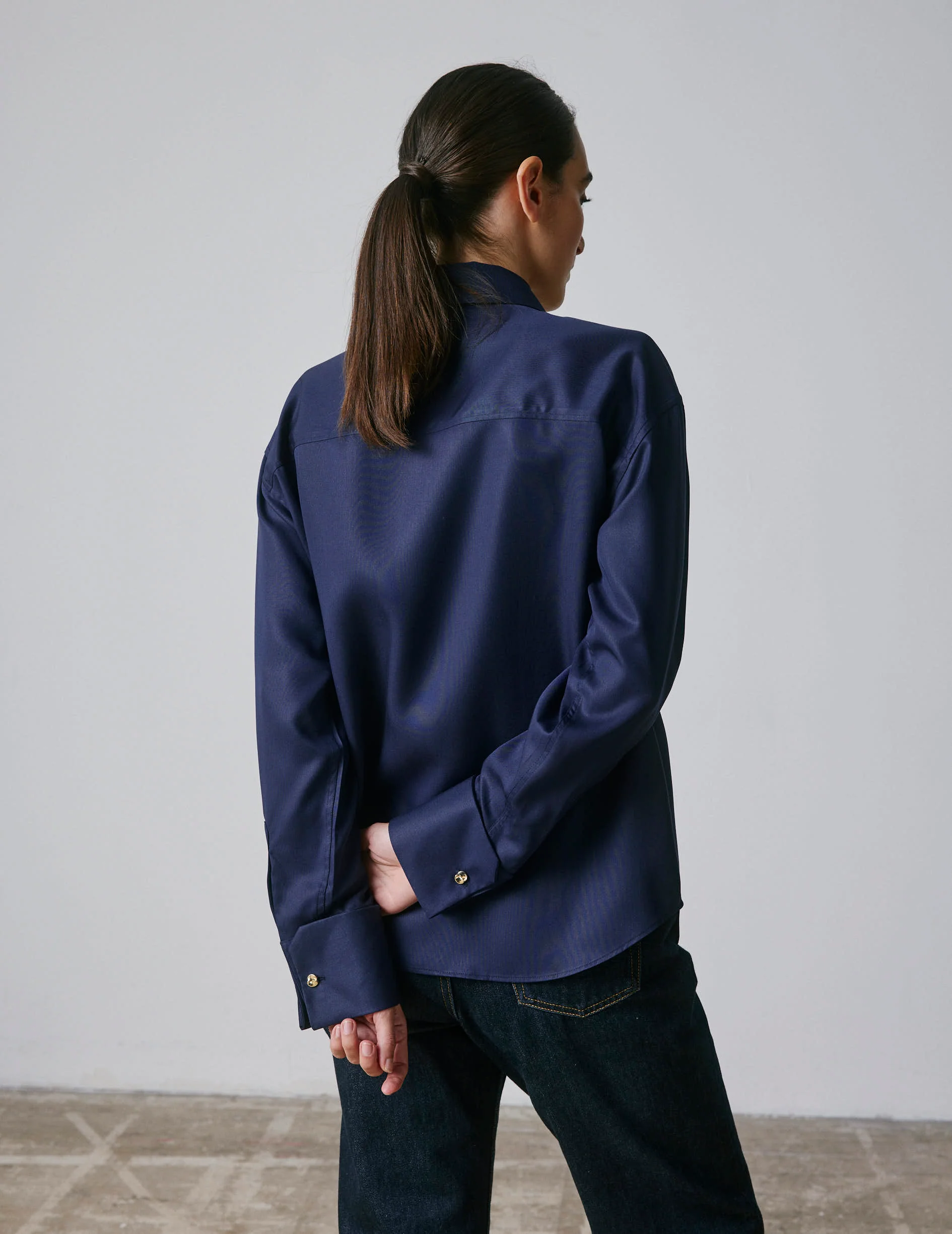 Chemise Irisa gorge cachée bleu marine - Image 3