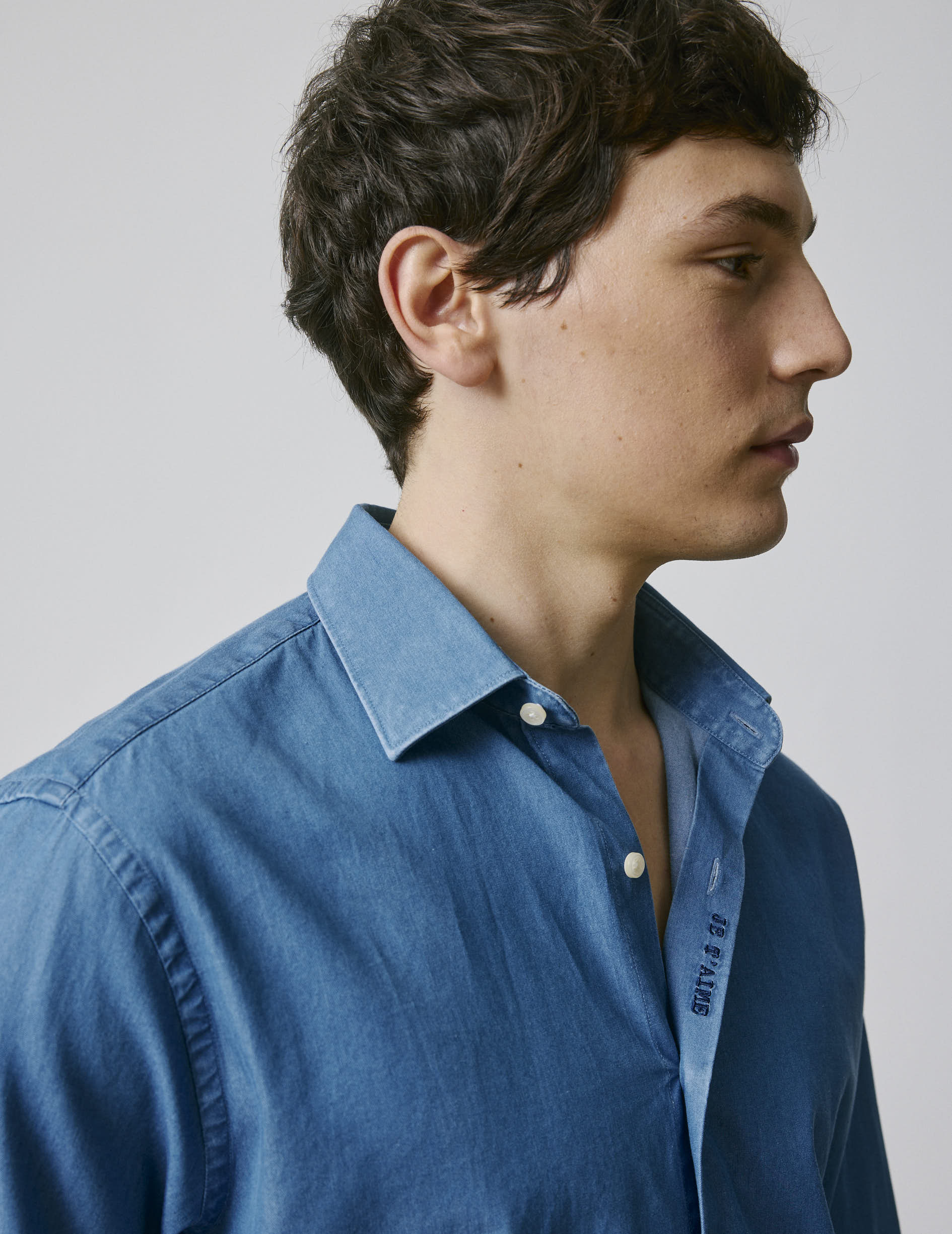 Chemise mixte "Je t'aime" en denim - Image 3