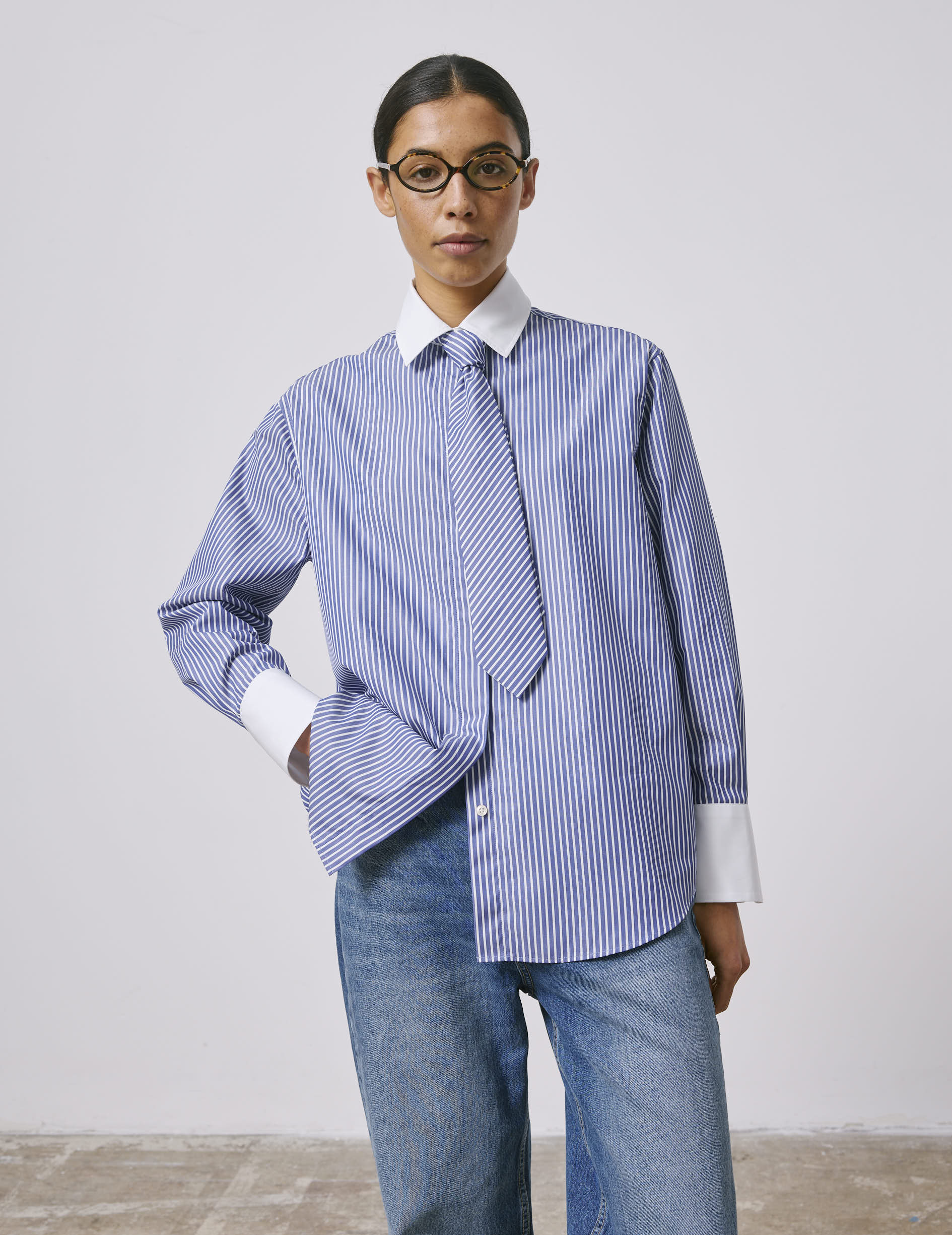 Chemise Naéline avec cravate amovible bleue - Image 4