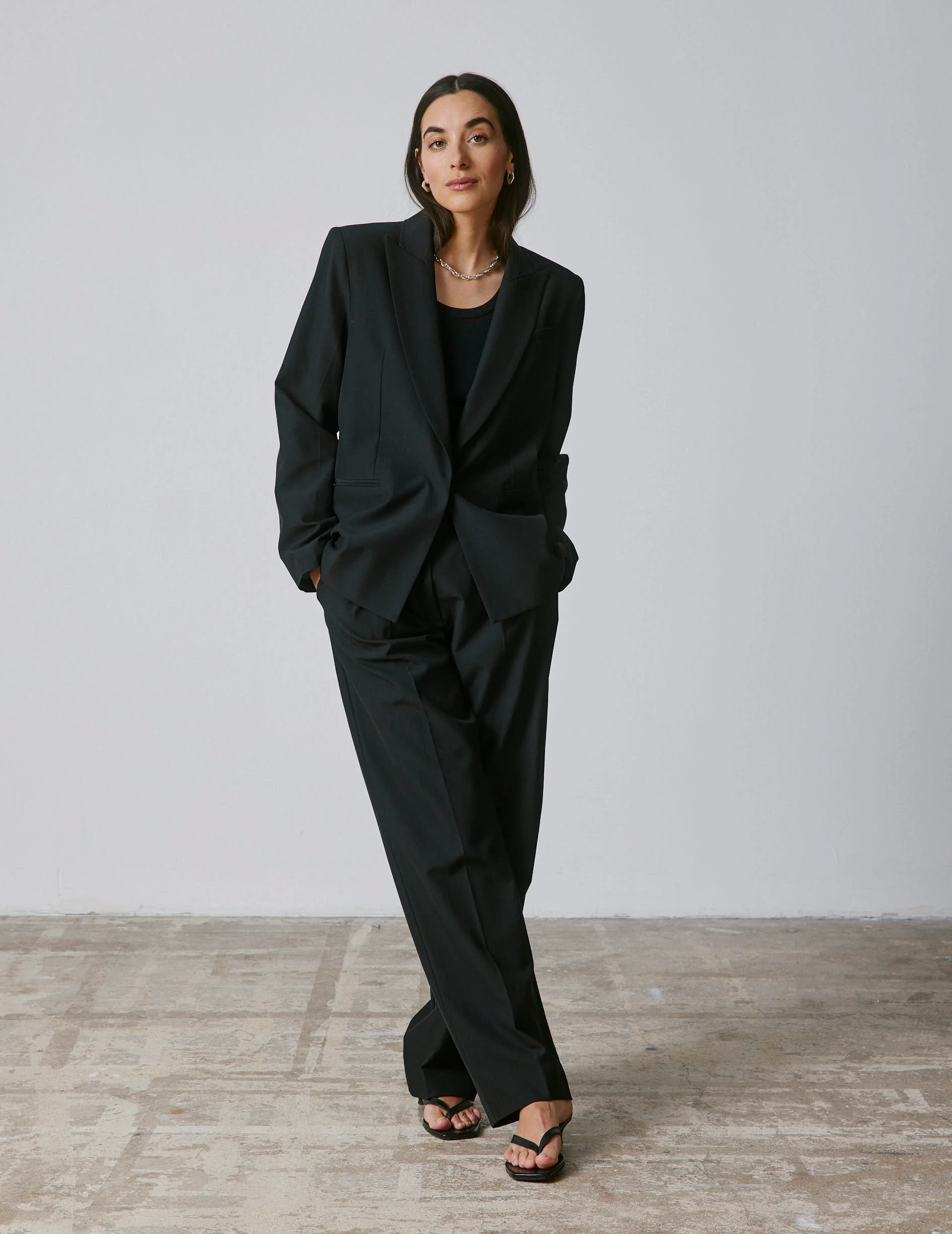 Veste de costume Nora en laine vierge noire - Image 8